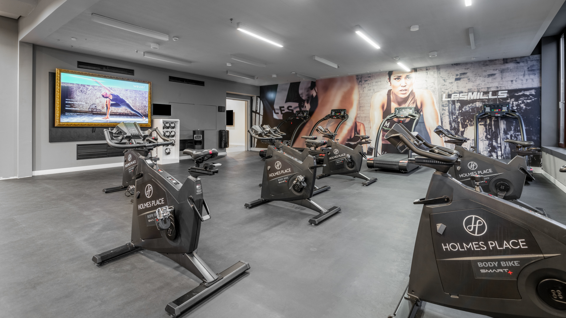 Premium Gyms Holmes Place